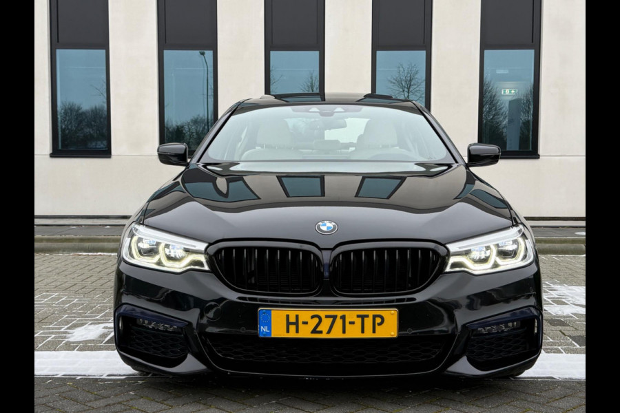 BMW 5 Serie 520i Automaat M sport pakket, vol leder, schuifdak, 1 e eigenaar, dealer onderhouden, NL auto met nap