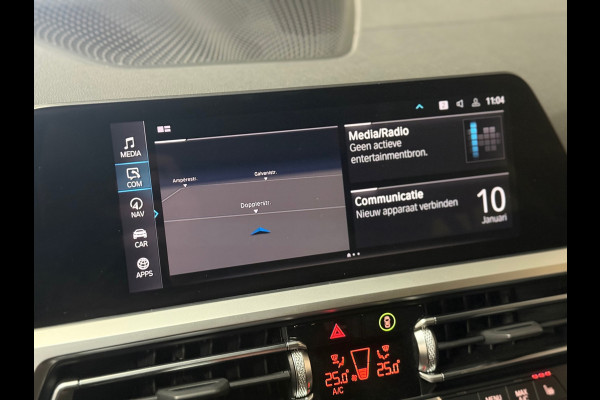 BMW 3-serie 330e Business Edition Plus | Individual | Opendak | Laser | Keyless | Camera | Carplay