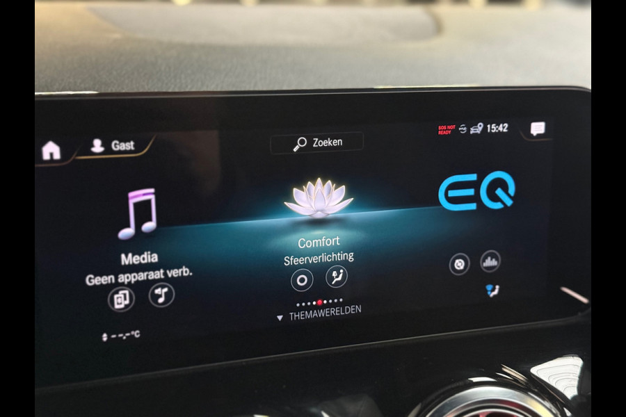 Mercedes-Benz GLA 250 e Business Solution AMG Limited | Pano | Sfeerverlichting | ACC | Stoelverwarming