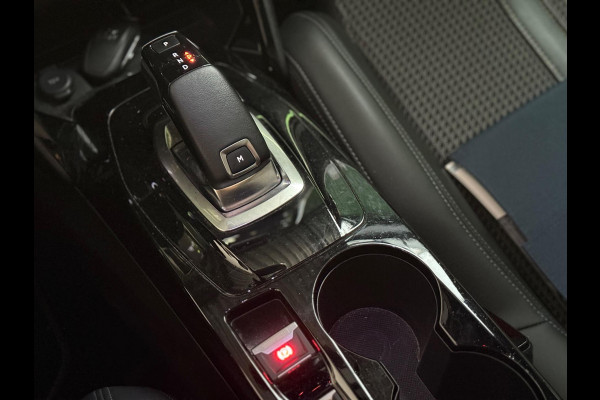 Peugeot 2008 1.2 PureTech GT-Line | Pano | Camera | Cruise | DAB | Navi