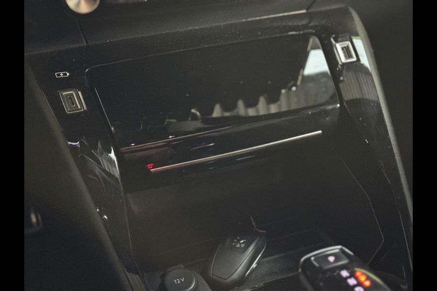 Peugeot 2008 1.2 PureTech GT-Line | Pano | Camera | Cruise | DAB | Navi