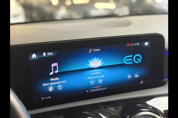 Mercedes-Benz A-Klasse 250 e Business Solution AMG Limited | Pano | Keyless | Sfeerverlichting | DAB