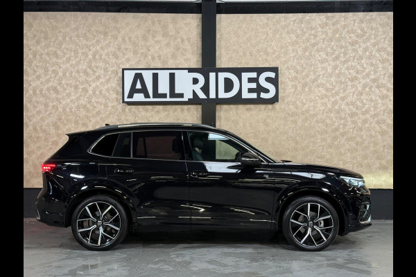 Volkswagen Tiguan 1.5 eTSI R-Line Edition |Pano |Keyless | 360 Camera | Massage | Sfeerverlichting