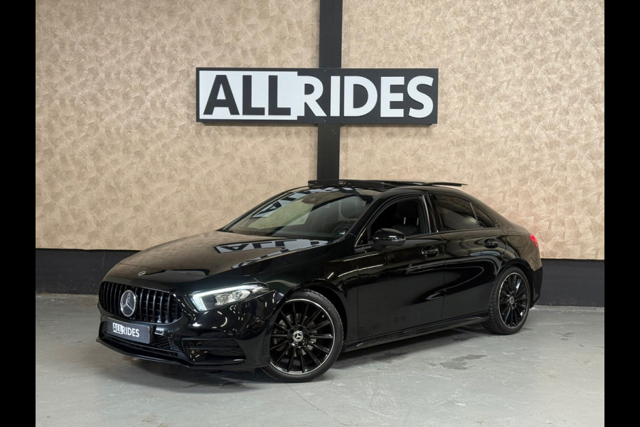 Mercedes-Benz A-Klasse 200 Business Solution AMG | Pano | 19 inch | Camera | Sfeerverlichting | Burmester