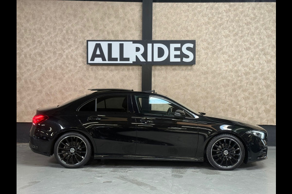 Mercedes-Benz A-Klasse 200 Business Solution AMG | Pano | 19 inch | Camera | Sfeerverlichting | Burmester