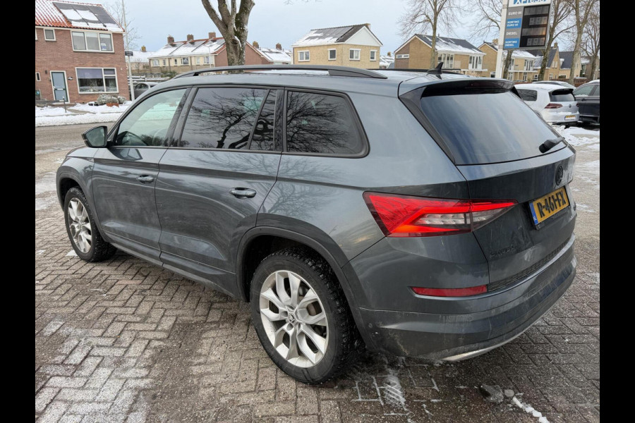 Škoda Kodiaq 1.5 TSI 4x4 Sportline Automaat | Trekhaak uitklapbaar | Grootscherm navigatiesysteem | LED verlichting | Canton HiFi | Sfeerverl