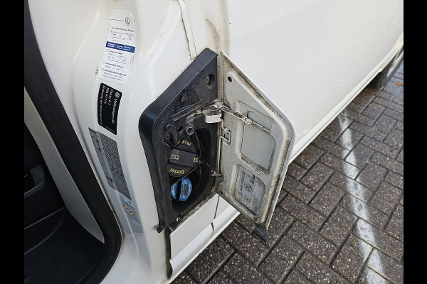 Volkswagen Transporter 2.0 TDI L2H1 Navi Wp-Inrichting Automaat Airco Euro6 150 PK!