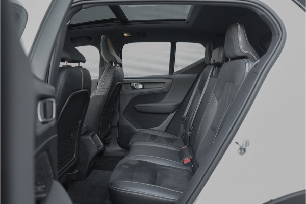 Volvo XC40 1.5 T3 R-Design Automaat Pano Camera Trekhaak