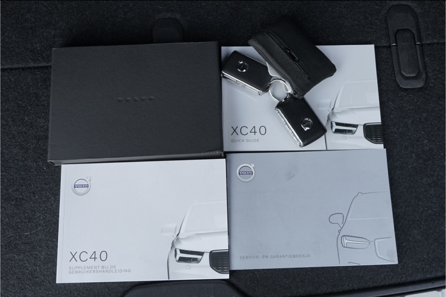 Volvo XC40 1.5 T3 R-Design Automaat Pano Camera Trekhaak