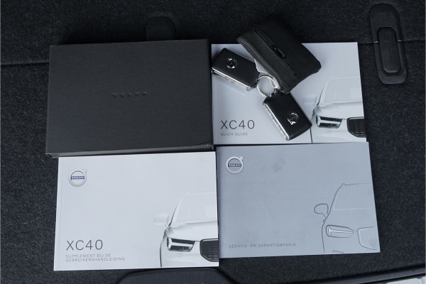 Volvo XC40 1.5 T3 R-Design Automaat Pano Camera Trekhaak