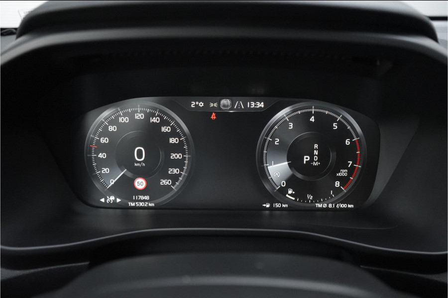 Volvo XC40 1.5 T3 R-Design Automaat Pano Camera Trekhaak