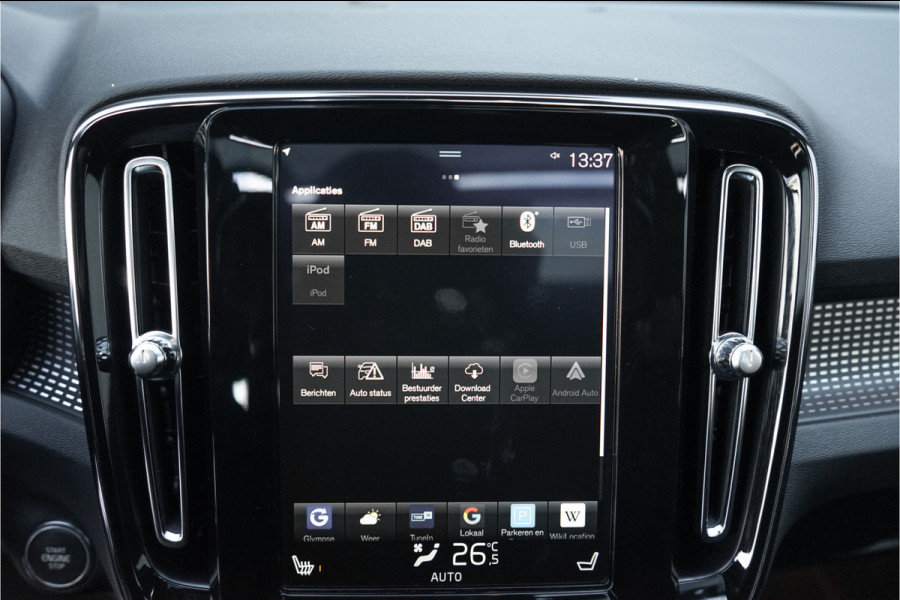 Volvo XC40 1.5 T3 R-Design Automaat Pano Camera Trekhaak