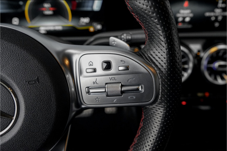 Mercedes-Benz A-Klasse AMG 35 4MATIC Limousine Night Burmester HUD Stoelverw