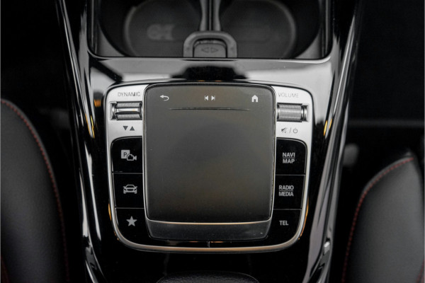 Mercedes-Benz A-Klasse AMG 35 4MATIC Limousine Night Burmester HUD Stoelverw