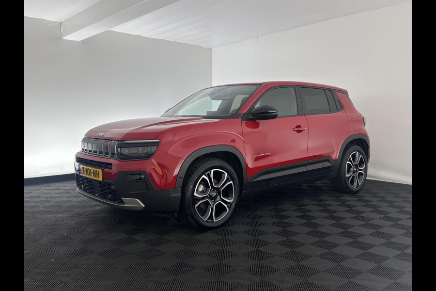 Jeep Avenger Summit 54 kWh [ 3-Fase ] {SOH-95%} (INCL-BTW) *LEATHER-MICROFIBRE | FULL-LED | ADAPTIVE-CRUISE | BLIND-SPOT | CAMERA | DIGI-COCKPIT | NAVI-FULLMAP | HEATED-COMFORTSEATS | ECC | CCS-FASTLOADER |  PDC | CARPLAY | CRUISE | 18''AL