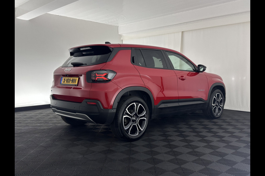 Jeep Avenger Summit 54 kWh [ 3-Fase ] {SOH-95%} (INCL-BTW) *LEATHER-MICROFIBRE | FULL-LED | ADAPTIVE-CRUISE | BLIND-SPOT | CAMERA | DIGI-COCKPIT | NAVI-FULLMAP | HEATED-COMFORTSEATS | ECC | CCS-FASTLOADER |  PDC | CARPLAY | CRUISE | 18''AL