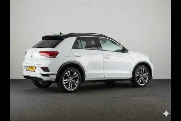 Volkswagen T-Roc 1.5 TSI Sport Rline!! 150pk DSG| digital display| Pano-dak|  17'LM-velgen| Camera|  Navi|