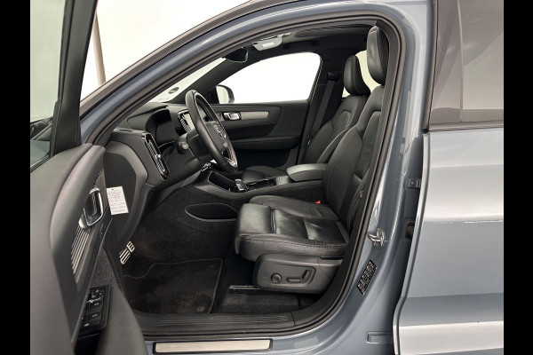 Volvo XC40 Recharge P8 AWD R-Design [ 3-Fase ] (INCL.BTW) Aut. *PANO | LEATHER-ALCANTARA | DIGI-COCKPIT | FULL-LED | HARMAN/KARDON | TOP-VIEW | CARPLAY | NAVI-FULLMAP | ECC | PDC | KEYLESS | HEATED-SPORTSEATS | BLIS | TOWBAR | 18''ALU*