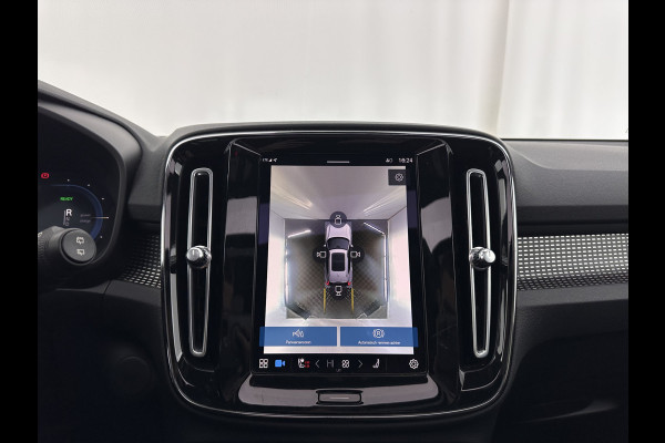 Volvo XC40 Recharge P8 AWD R-Design [ 3-Fase ] (INCL.BTW) Aut. *PANO | LEATHER-ALCANTARA | DIGI-COCKPIT | FULL-LED | HARMAN/KARDON | TOP-VIEW | CARPLAY | NAVI-FULLMAP | ECC | PDC | KEYLESS | HEATED-SPORTSEATS | BLIS | TOWBAR | 18''ALU*
