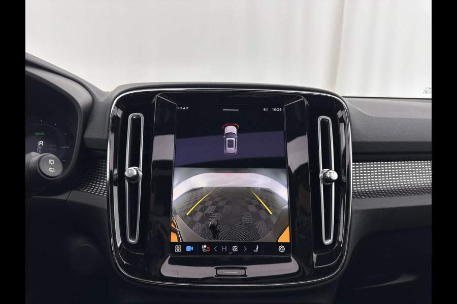 Volvo XC40 Recharge P8 AWD R-Design [ 3-Fase ] (INCL.BTW) Aut. *PANO | LEATHER-ALCANTARA | DIGI-COCKPIT | FULL-LED | HARMAN/KARDON | TOP-VIEW | CARPLAY | NAVI-FULLMAP | ECC | PDC | KEYLESS | HEATED-SPORTSEATS | BLIS | TOWBAR | 18''ALU*