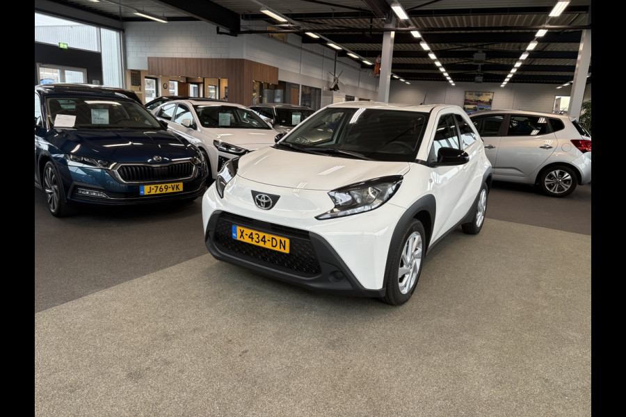Toyota Aygo X 1.0 VVT-i 73pk Play 5-drs. CAMERA/CARPLAY/ADAPT.CRUISE/17INCH