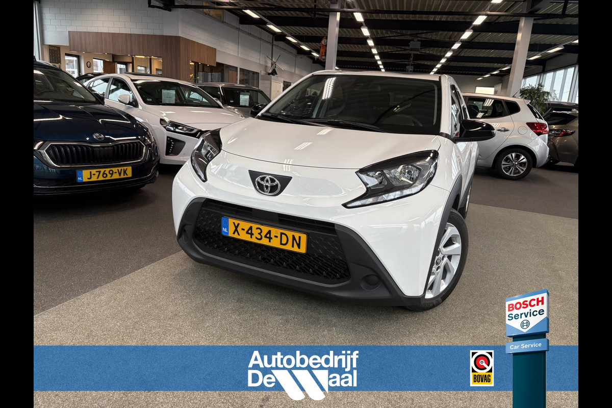 Toyota Aygo X 1.0 VVT-i 73pk Play 5-drs. CAMERA/CARPLAY/ADAPT.CRUISE/17INCH