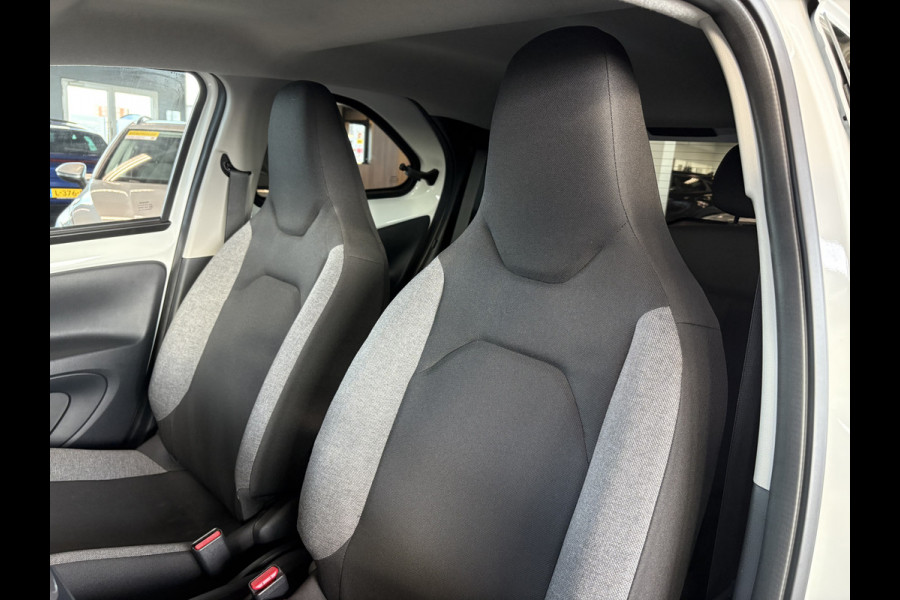 Toyota Aygo X 1.0 VVT-i 73pk Play 5-drs. CAMERA/CARPLAY/ADAPT.CRUISE/17INCH