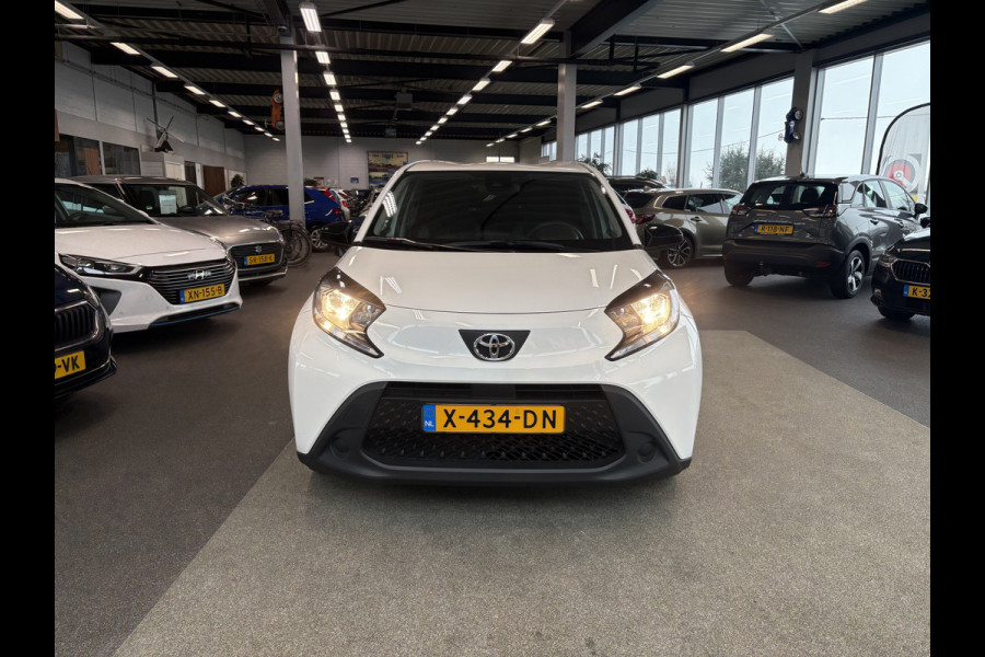 Toyota Aygo X 1.0 VVT-i 73pk Play 5-drs. CAMERA/CARPLAY/ADAPT.CRUISE/17INCH