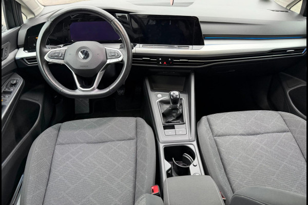 Volkswagen Golf | 64.138 km | Adaptieve cruise control | Parkeercamera | LED | Navigatie | Clima | Carplay | Full options!
