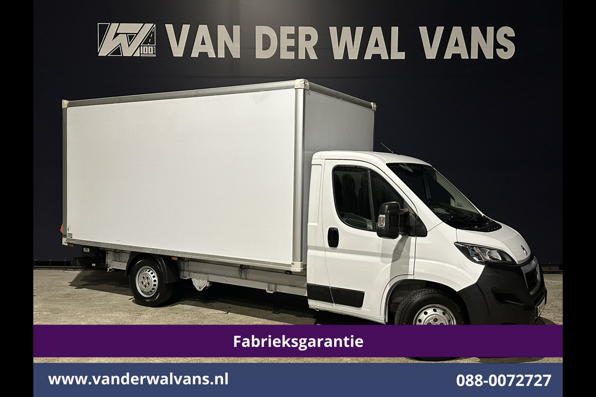 Peugeot Boxer 2.2 BlueHDi 165pk Bakwagen Laadklep Fabrieksgarantie Euro6 Airco | Camera | Cruisecontrol Bijrijdersbank
