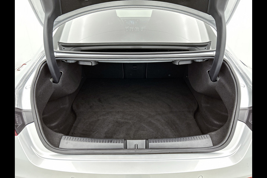 Mercedes-Benz CLA-Klasse 250 e Business Solution AMG Limited (NL-auto, Dealer OnderH, SfeerV, Carplay, Navi, StoelV, Etc