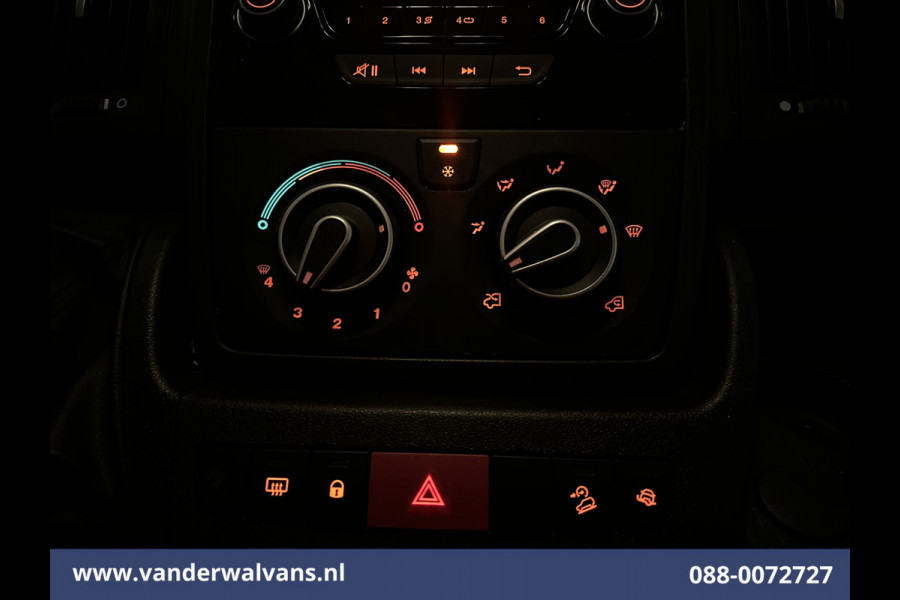 Citroën Jumper 2.2 BlueHDi 141pk Bakwagen Laadklep Euro6 Airco | 955kg laadvermogen | Cruisecontrol Bijrijdersbank.