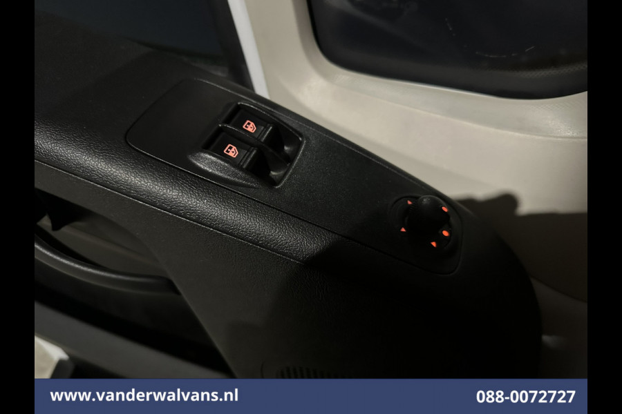 Citroën Jumper 2.2 BlueHDi 141pk Bakwagen Laadklep Euro6 Airco | 955kg laadvermogen | Cruisecontrol Bijrijdersbank.