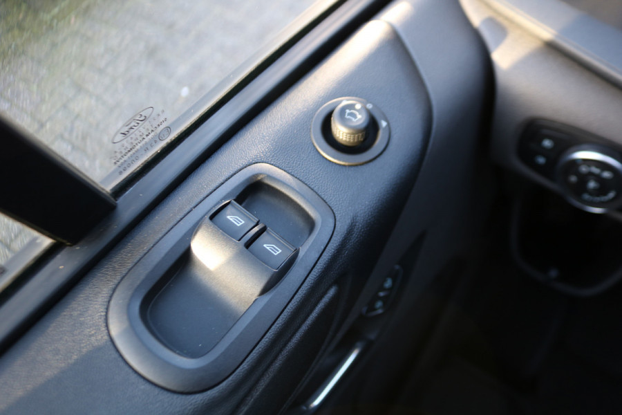 Ford Transit Custom 2.0 TDci 130pk L2 H1 Koelwagen Automaat