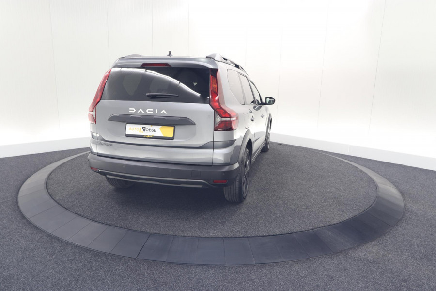 Dacia Jogger TCe 100 ECO-G Expression | 7 Zitplaatsen | Camera | Dodehoekdetectie | Navigatie