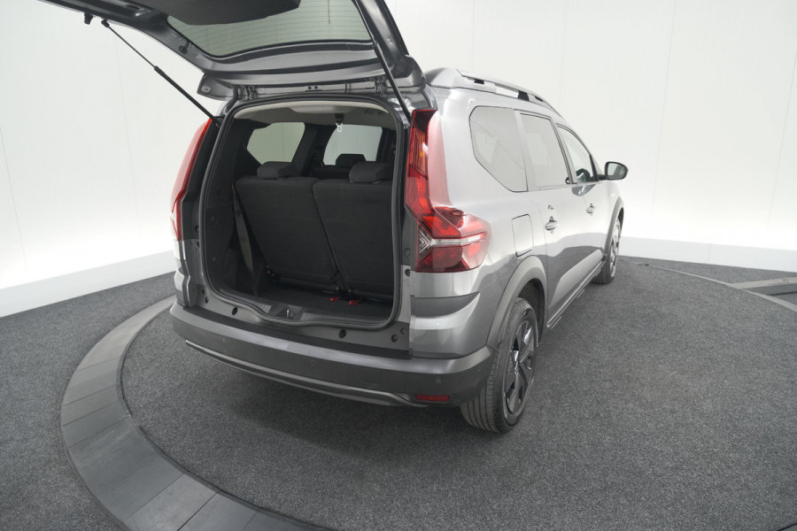 Dacia Jogger TCe 100 ECO-G Expression | 7 Zitplaatsen | Camera | Dodehoekdetectie | Navigatie