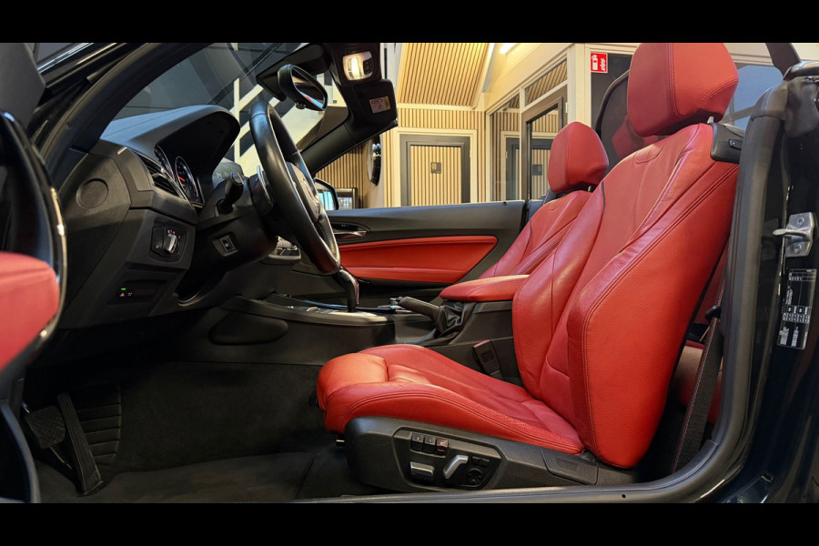 BMW 2 Serie Cabrio M240i High Executive|HARMAN KARDON|MEMORYSEATS|KEYLESS|CARPLAY|SFEERVERLICHT|SHADOWLINE|340PK|DEALERONDERHOUDEN
