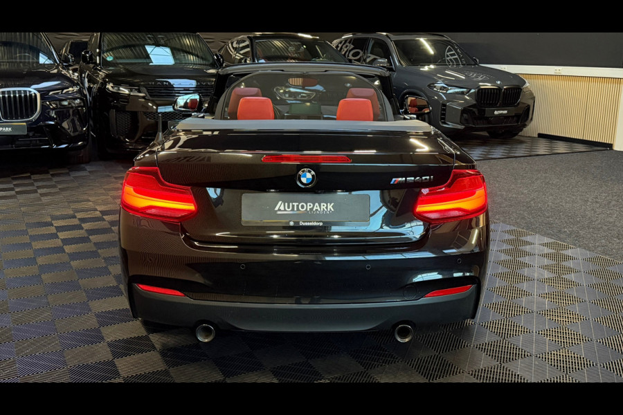 BMW 2 Serie Cabrio M240i High Executive|HARMAN KARDON|MEMORYSEATS|KEYLESS|CARPLAY|SFEERVERLICHT|SHADOWLINE|340PK|DEALERONDERHOUDEN