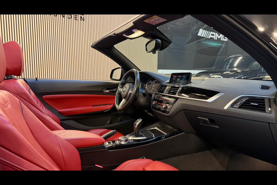 BMW 2 Serie Cabrio M240i High Executive|HARMAN KARDON|MEMORYSEATS|KEYLESS|CARPLAY|SFEERVERLICHT|SHADOWLINE|340PK|DEALERONDERHOUDEN