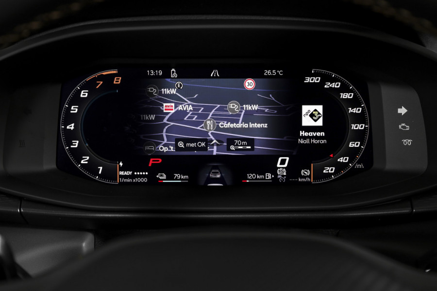CUPRA Terramar 1.5 TSI e-Hybrid 272 PK VZ Performance | S/K-Panodak | Sennheiser Audio | Adapt. Cruise | Memory Stoel | Stoel-+Stuurverw. | PDC | 360 Camera | NAV + App. Connect | ECC | Elek. Klep | LM 19" | Dark Void lak | 5209