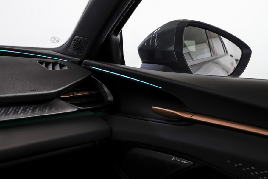 CUPRA Terramar 1.5 TSI e-Hybrid 272 PK VZ Performance | S/K-Panodak | Sennheiser Audio | Adapt. Cruise | Memory Stoel | Stoel-+Stuurverw. | PDC | 360 Camera | NAV + App. Connect | ECC | Elek. Klep | LM 19" | Dark Void lak | 5209