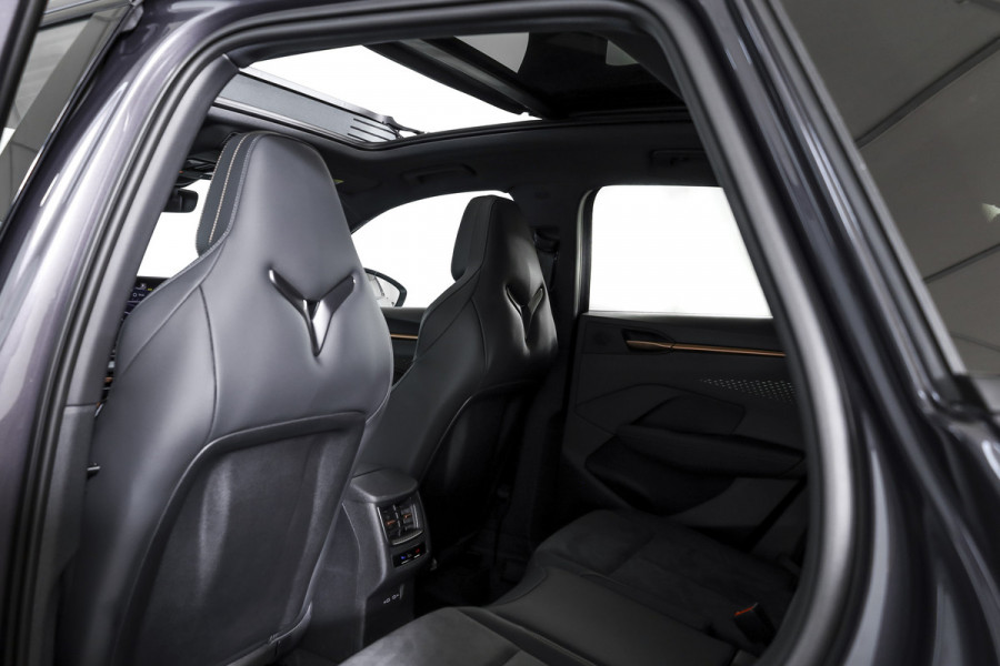 CUPRA Terramar 1.5 TSI e-Hybrid 272 PK VZ Performance | S/K-Panodak | Sennheiser Audio | Adapt. Cruise | Memory Stoel | Stoel-+Stuurverw. | PDC | 360 Camera | NAV + App. Connect | ECC | Elek. Klep | LM 19" | Dark Void lak | 5209