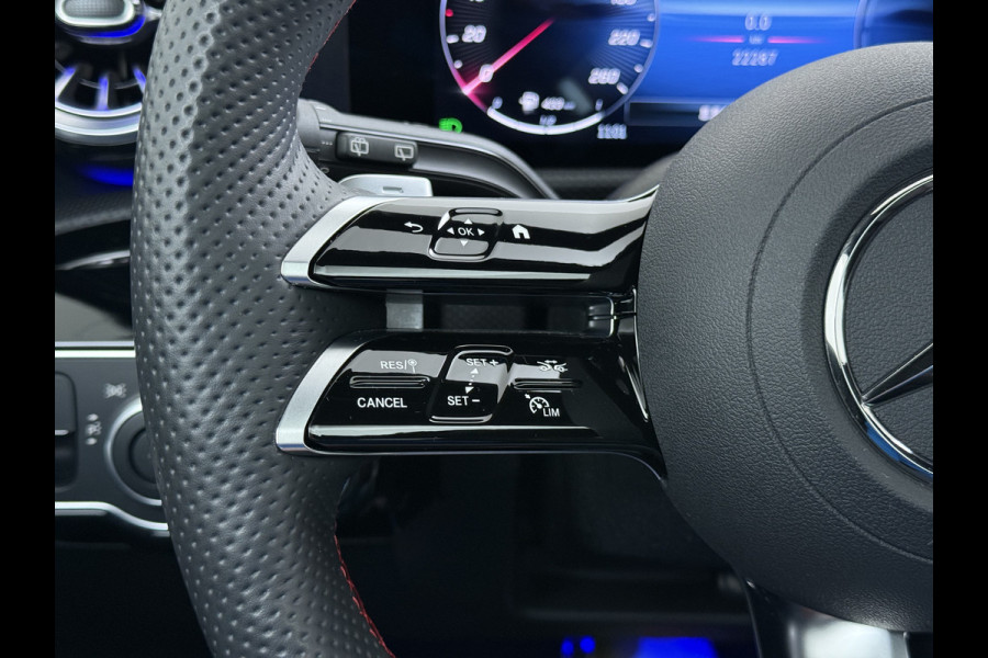 Mercedes-Benz A-Klasse 250 e AMG line | Pano HUD Memory Sound 360 Camera