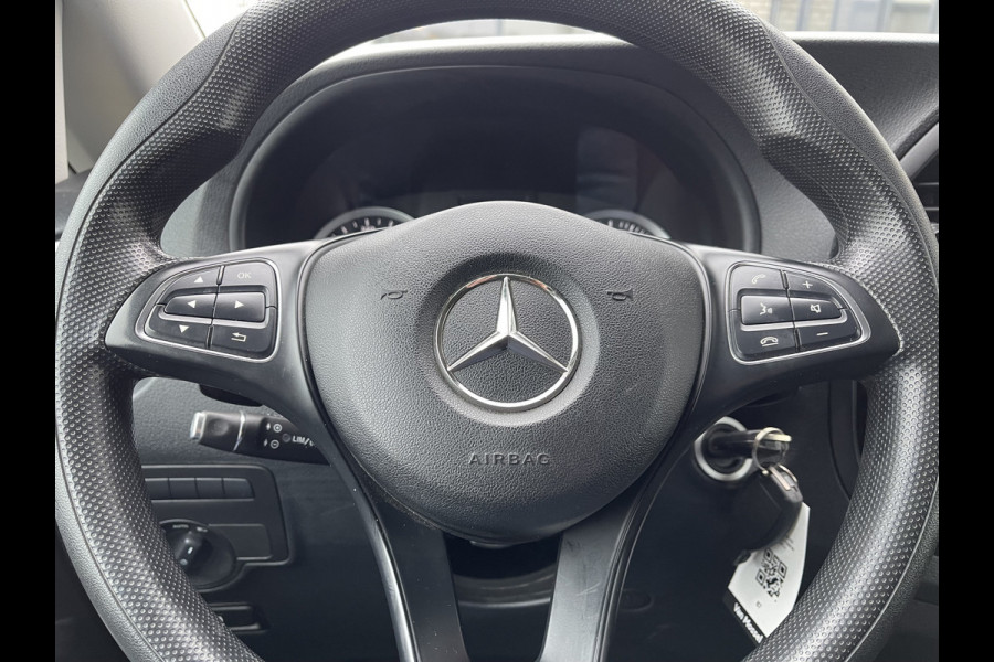 Mercedes-Benz Vito 114 CDI Lang L2H1 automaat / vaste prijs rijklaar € 24.950 ex btw / bpm vrij / lease vanaf € 439 / airco / cruise / navi / camera / pdc / stoelverwarming / led koplampen !