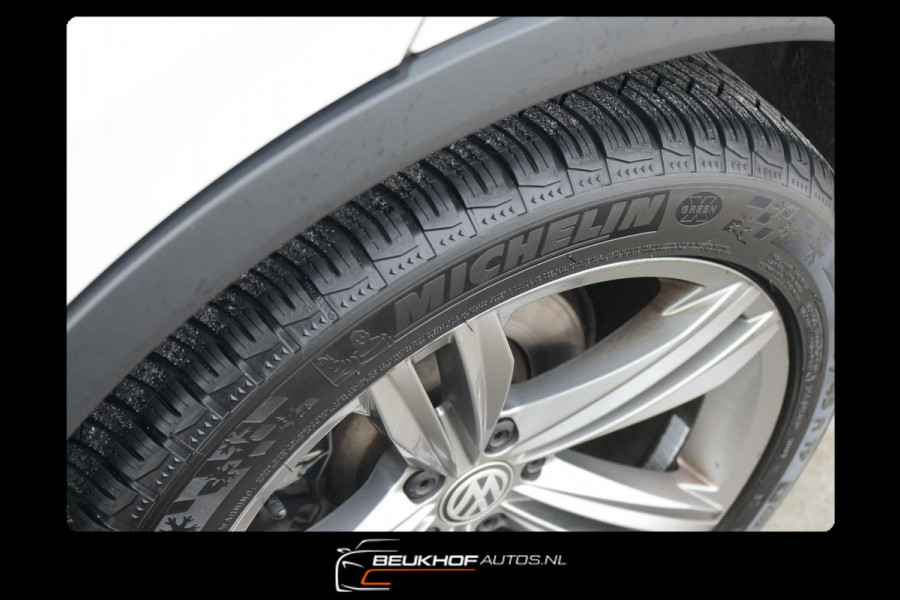 Volkswagen Tiguan 1.5 TSI ACT Business R-Line Carplay Navi