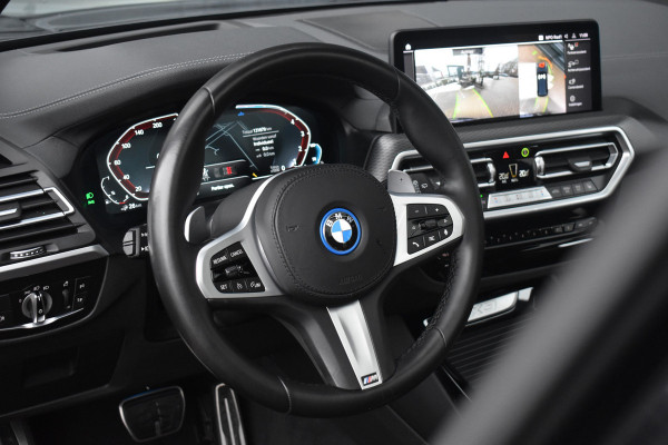 BMW X3 xDrive30e High Executive M Sport | Pano | Trekhaak | 360 Camera  | Head-Up | Adaptive LED | Sfeerverlichting |