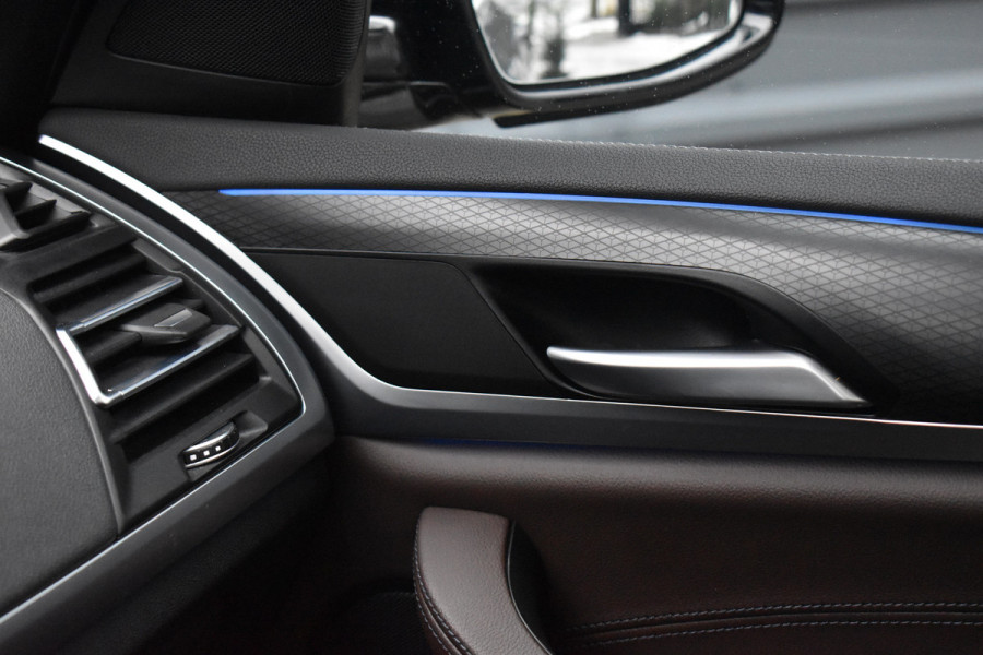 BMW X3 xDrive30e High Executive M Sport | Pano | Trekhaak | 360 Camera  | Head-Up | Adaptive LED | Sfeerverlichting |