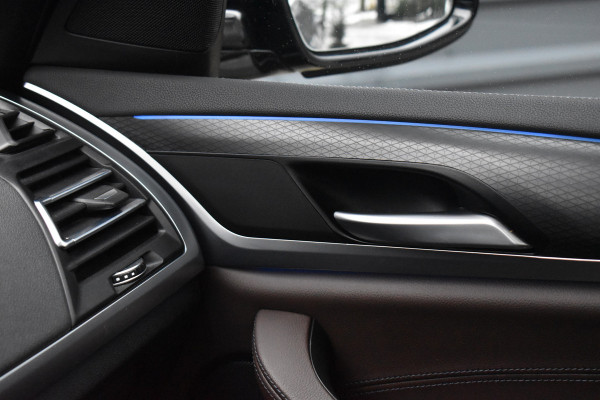 BMW X3 xDrive30e High Executive M Sport | Pano | Trekhaak | 360 Camera  | Head-Up | Adaptive LED | Sfeerverlichting |
