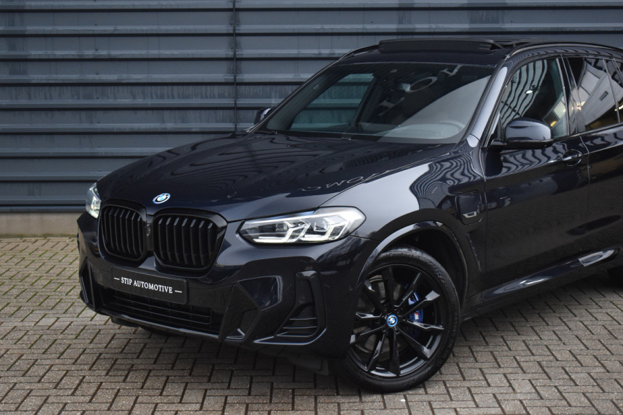 BMW X3 xDrive30e High Executive M Sport | Pano | Trekhaak | 360 Camera  | Head-Up | Adaptive LED | Sfeerverlichting |