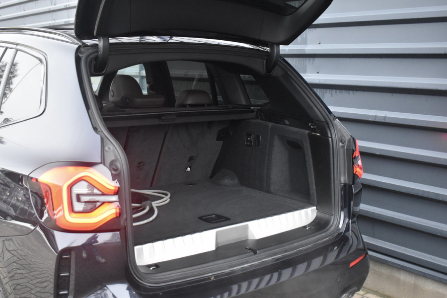 BMW X3 xDrive30e High Executive M Sport | Pano | Trekhaak | 360 Camera  | Head-Up | Adaptive LED | Sfeerverlichting |